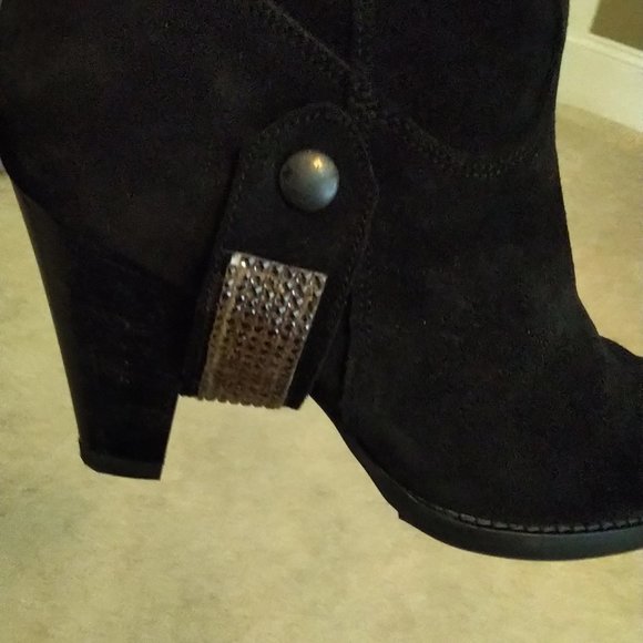 Fabulous Black Suede Knee Boots with Rhinestone detail - Picture 2 of 8